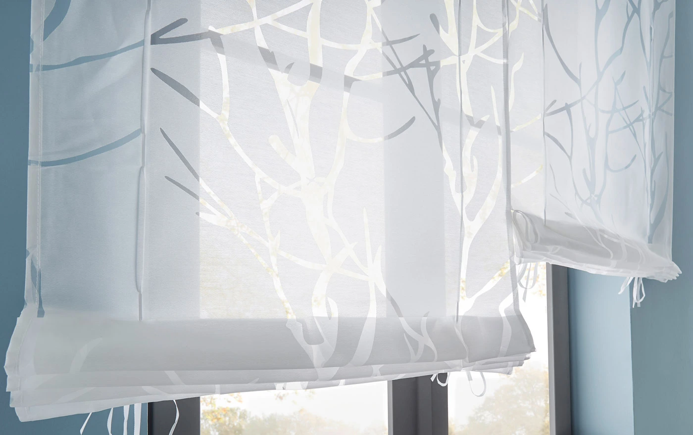 Vypalovaná roleta na zavazování • bílá • bonprix obchod