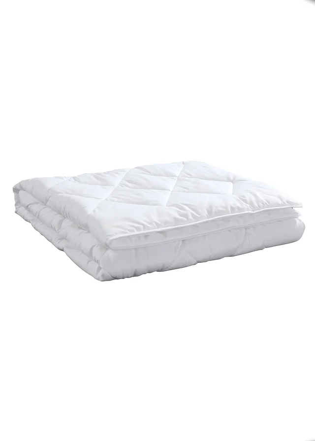 Couette légère en polyester • blanc • product-page.page-title-suffix