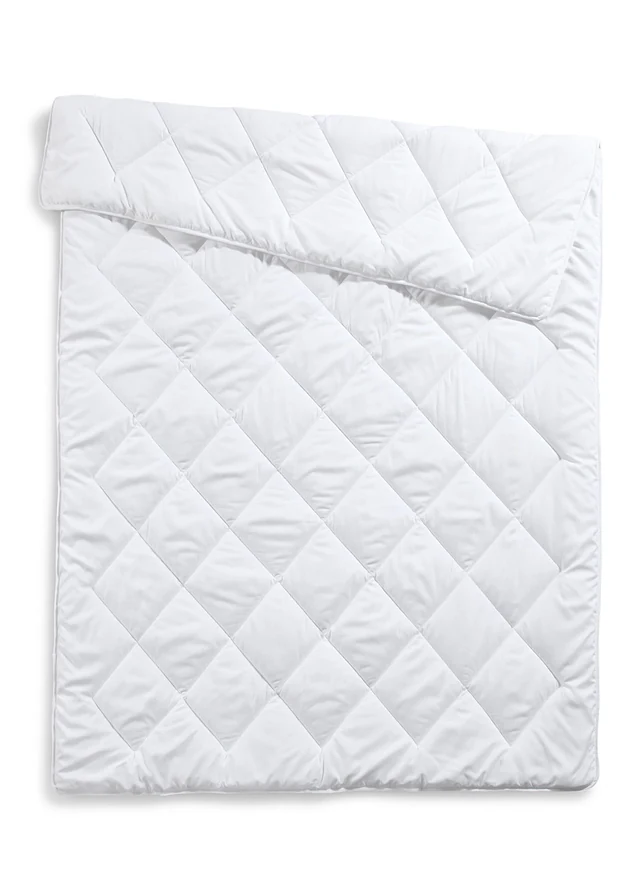 Couette légère en polyester • blanc • product-page.page-title-suffix