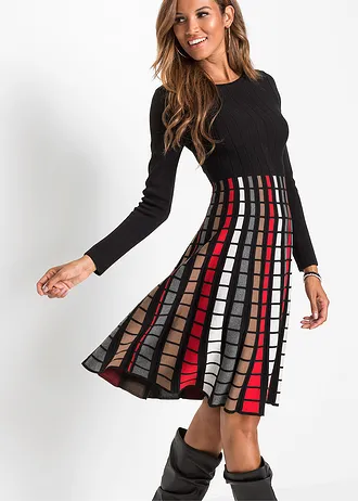 Kostkované pletené šaty • černo-červeno-přírodní bílá kostka • bonprix obchod