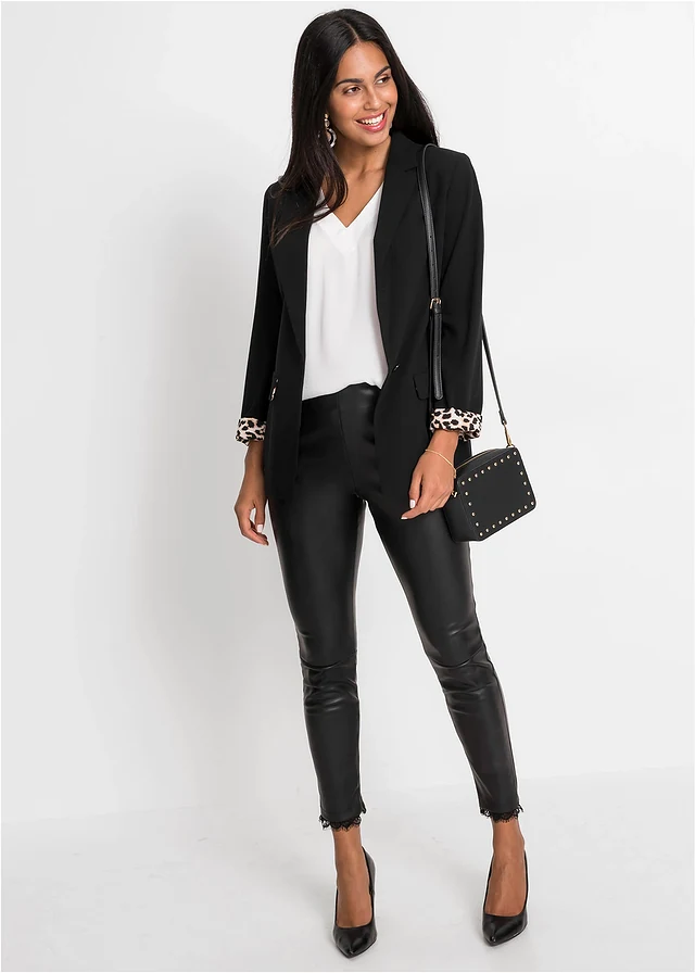 Lange blazer van een soepele viscosemix • zwart met luipaardprint • product-page.page-title-suffix