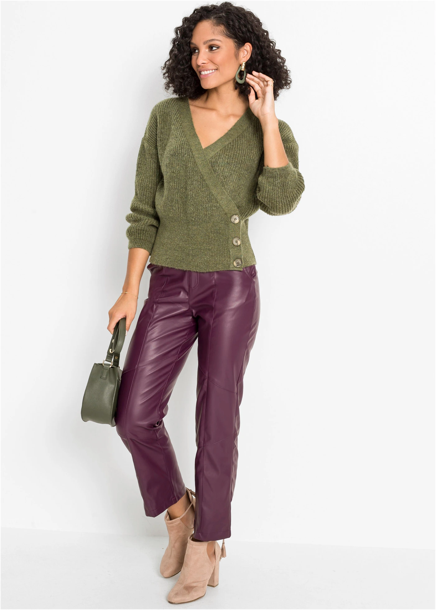 Sweter oversize z dekoltem kopertowym • oliwkowy melanż • sklep bonprix