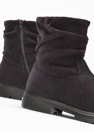 Cizme groase cu model încrețit • negru • magazin bonprix