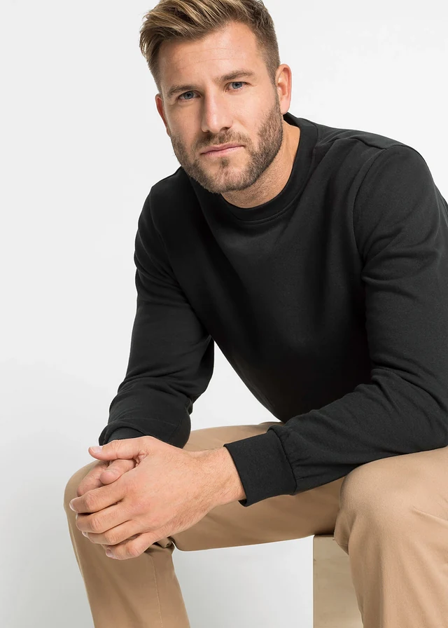 Sweater in regular fit • zwart • product-page.page-title-suffix