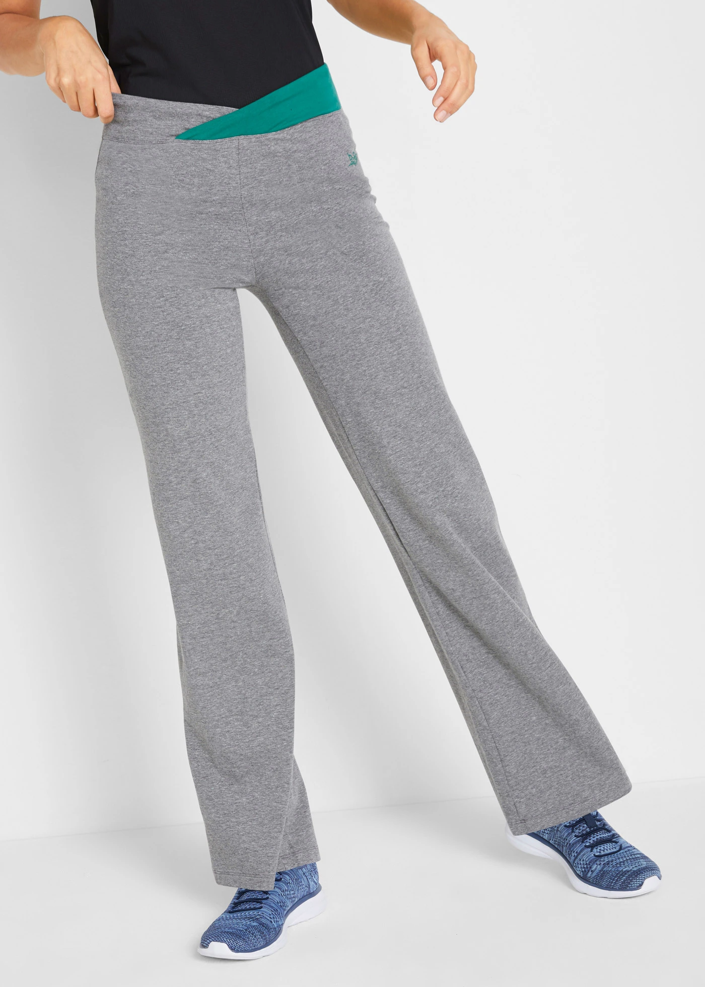 Bawełniane spodnie sportowe o kroju bootcut (2 pary) • szary melanż+czarny • sklep bonprix