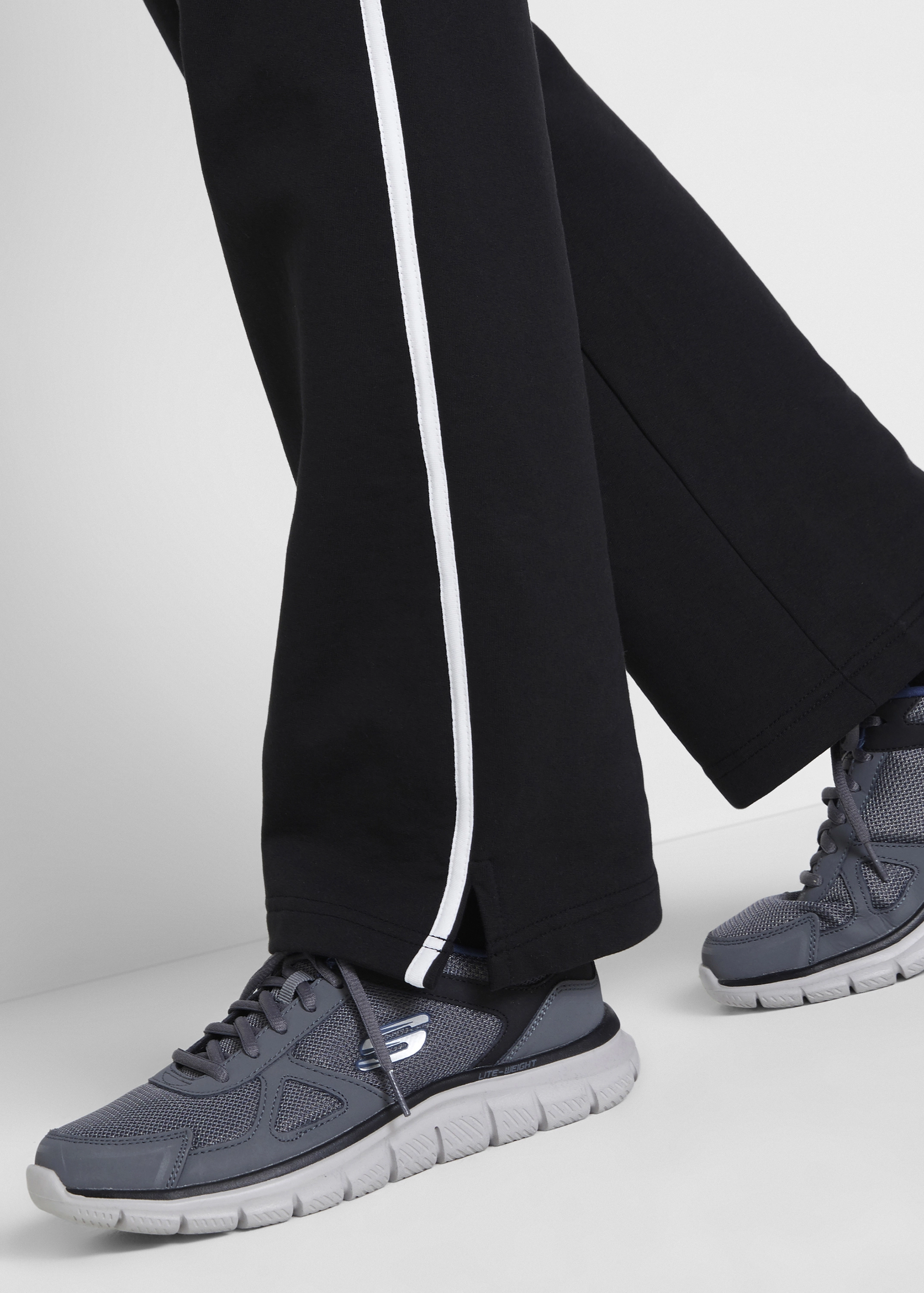 Teplákové kalhoty z čisté těžké bavlny (2 ks) • černá + černá • bonprix obchod