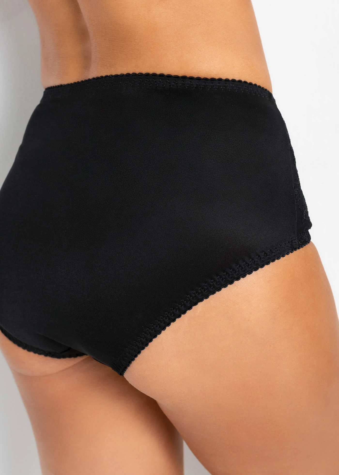 Slip modelant • noir • product-page.page-title-suffix