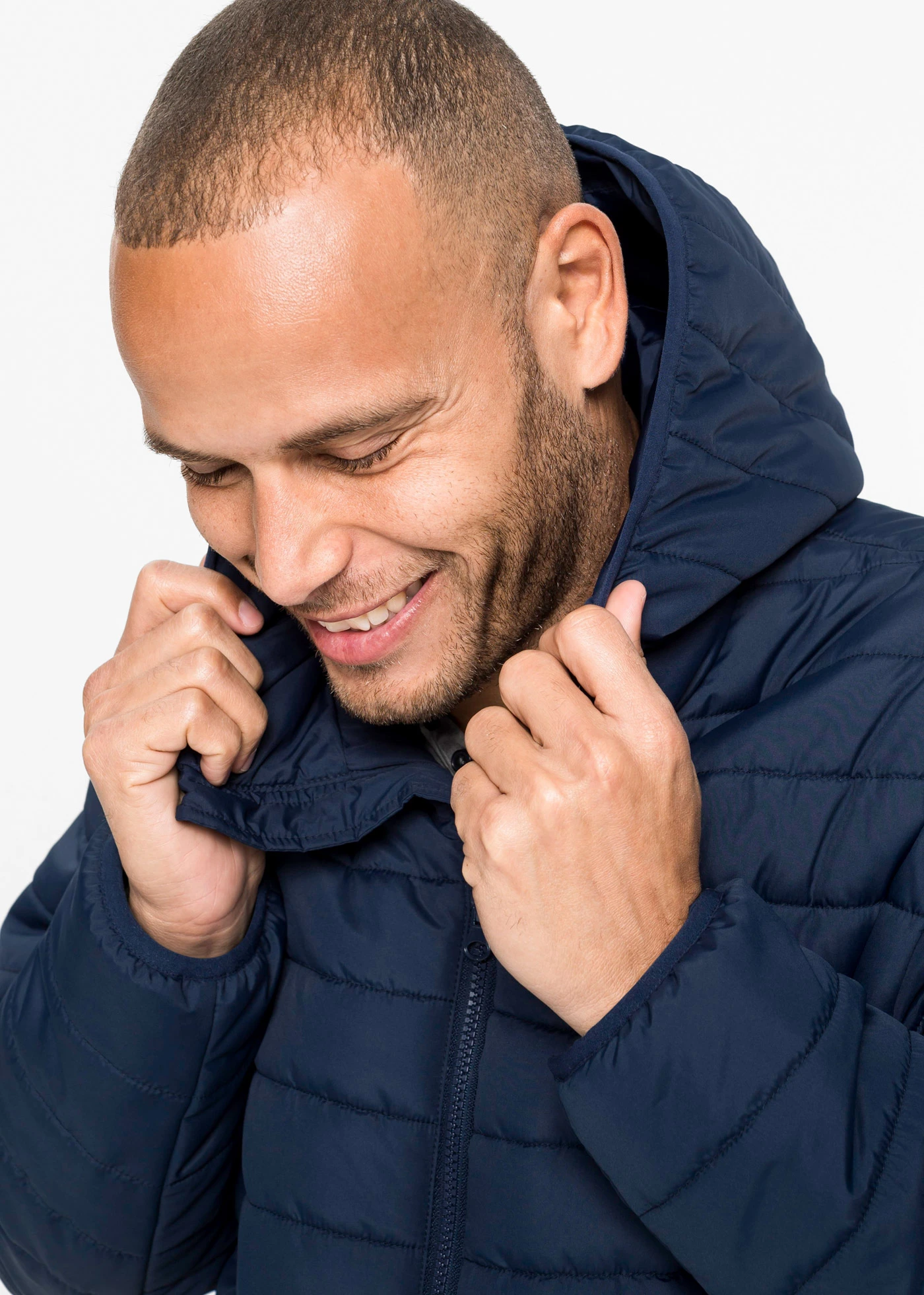 Gewatteerde jas van gerecycled polyester • donkerblauw • bonprix online shop