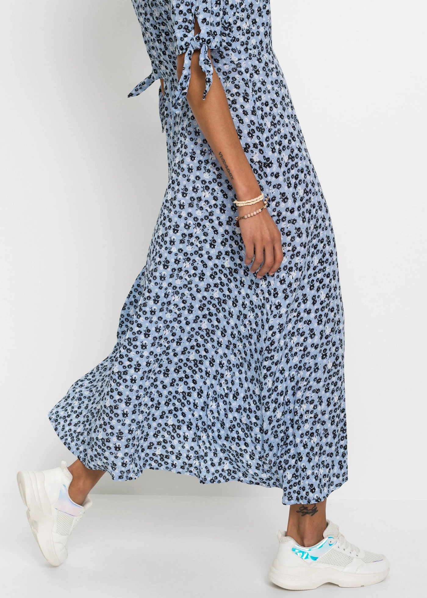 Midi jurk • parelblauw gebloemd • bonprix online shop