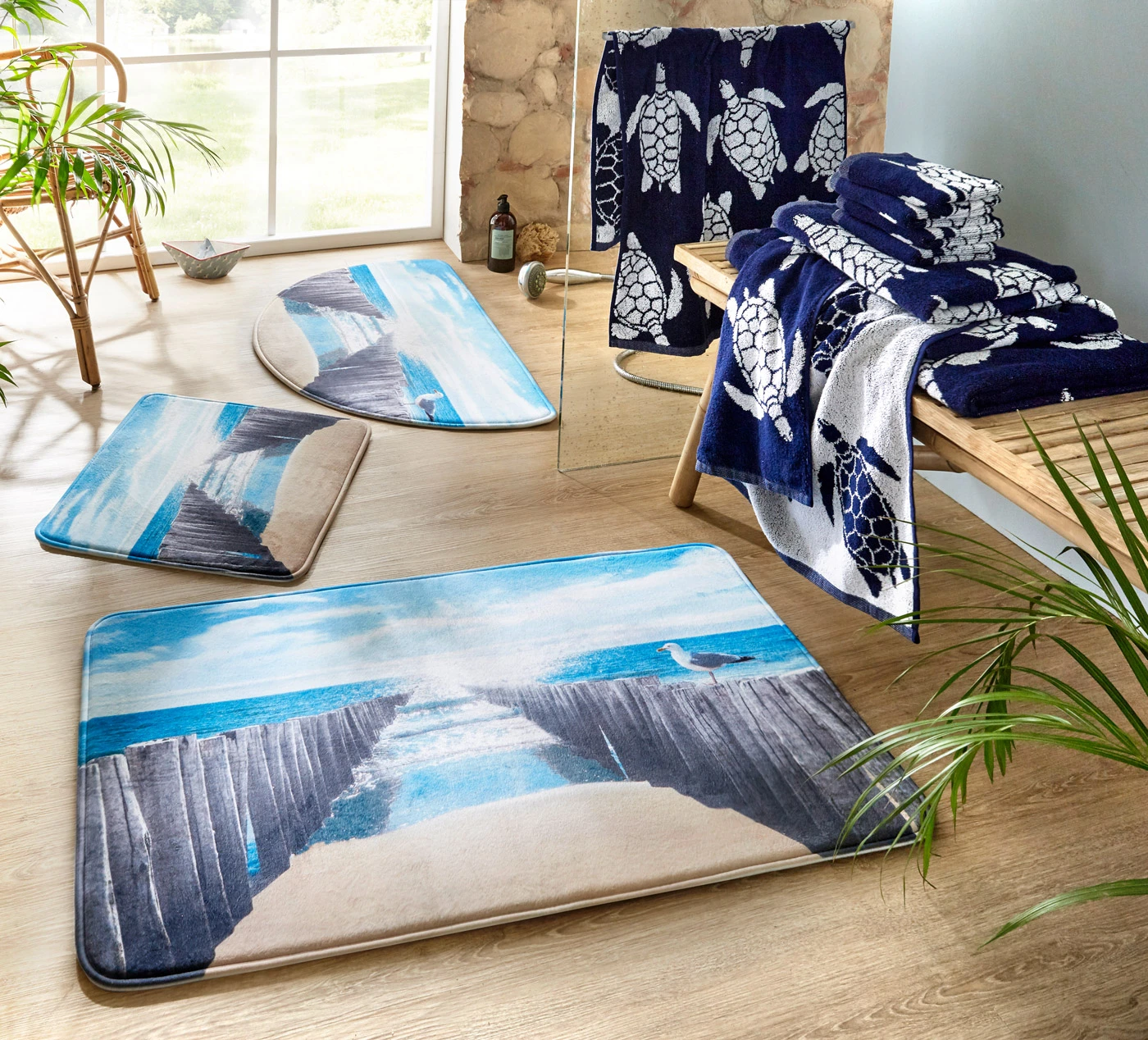 Serviette de toilette pur coton motif tortue • bleu • Boutique bonprix