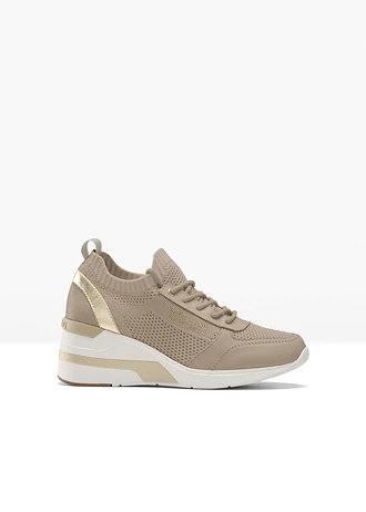 Sneakers van Mustang met sleehak