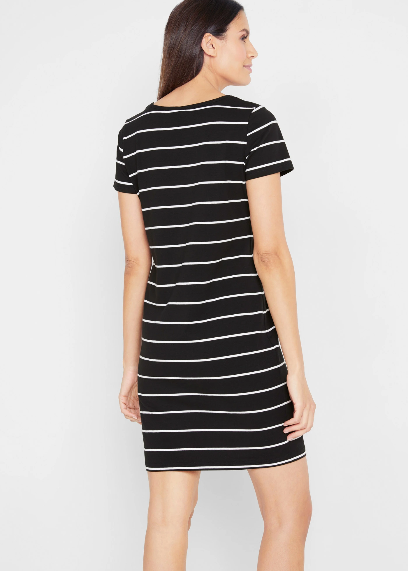 Strečové žerzejové šaty, krátký rukáv • černá + bílá s proužky • bonprix obchod