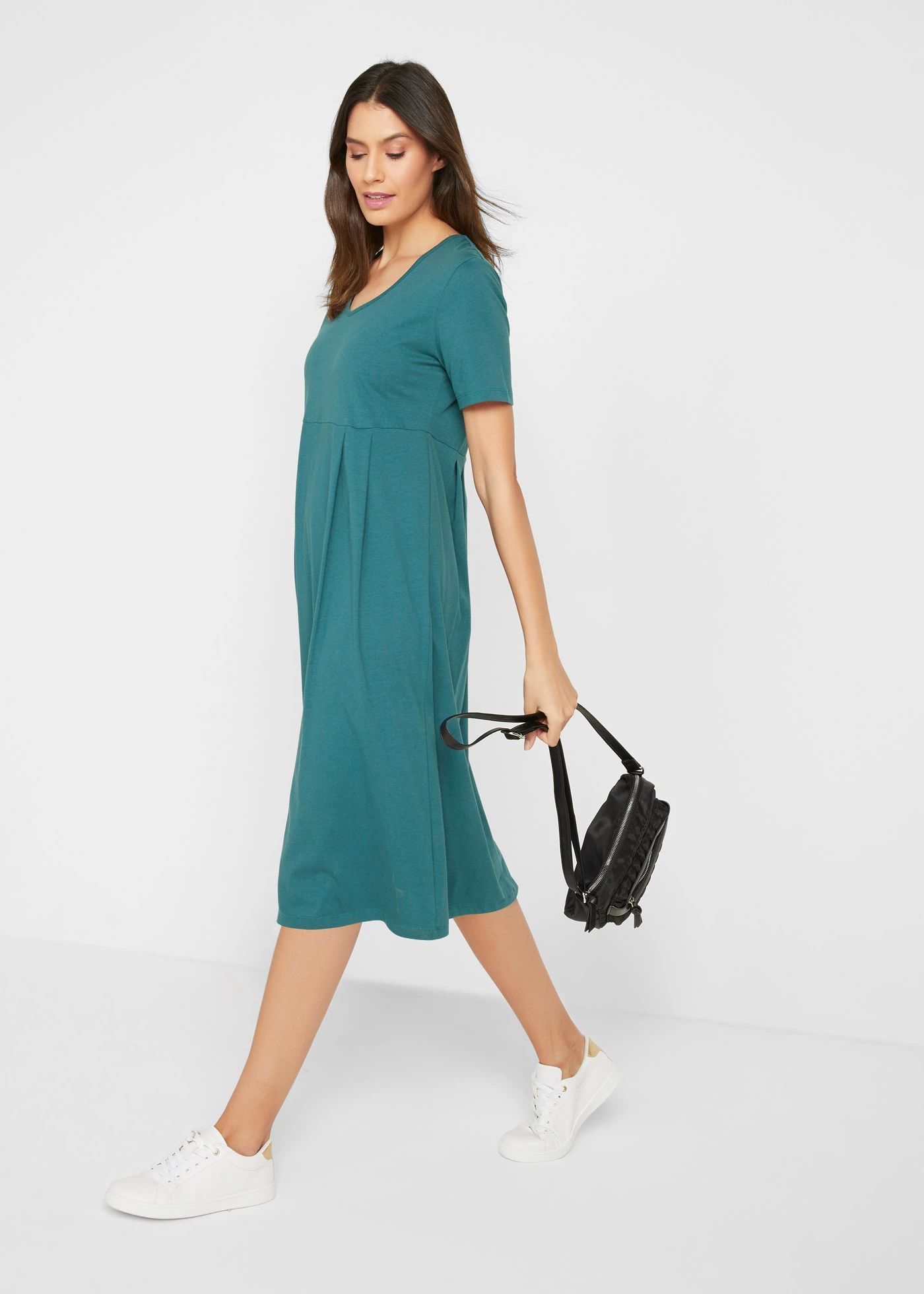 Robe midi en jersey coton • vert poivre uni • Boutique bonprix