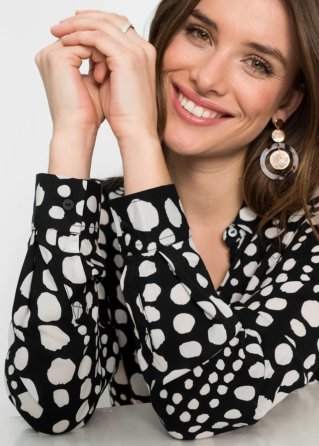 Gedessineerde, lange blouse van soepele viscose • gestipt zwart-wolwit • product-page.page-title-suffix
