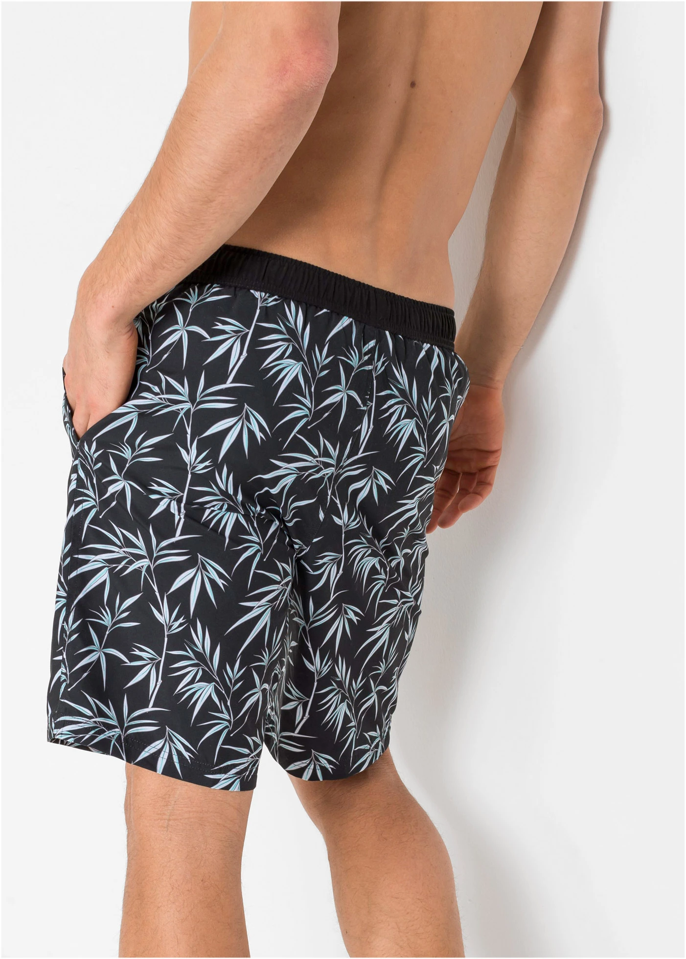 Heren zwemshort • zwart-wit gebloemd • bonprix online shop