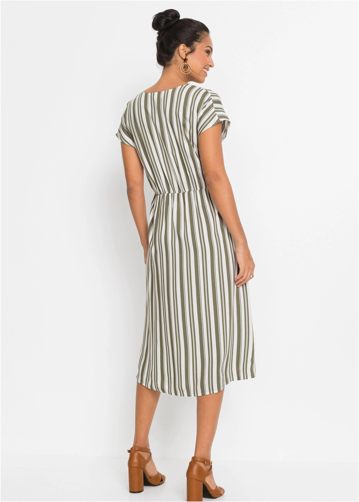 Jurk van zachte viscose • olijfgroen-wit gestreept • bonprix online shop