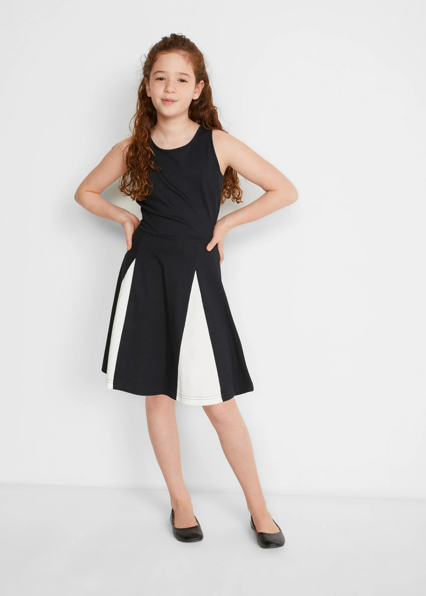 Robe en jersey 100% coton • noir-écru • Boutique bonprix