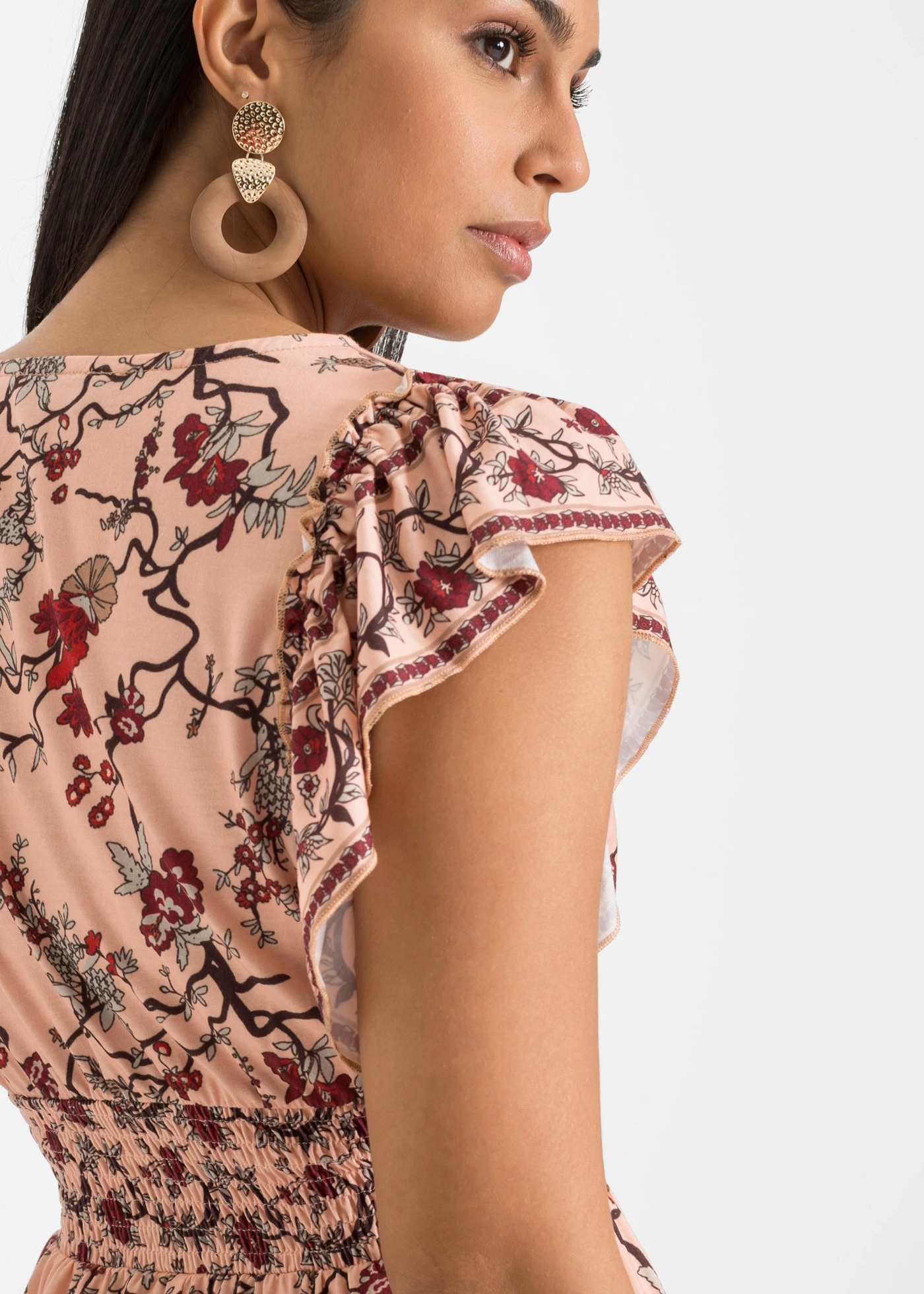 Robe en jersey à volants • abricot floral • Boutique bonprix