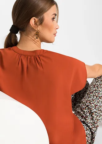 Chemisier manches courtes à boutonnage invisible • rouille • Boutique bonprix