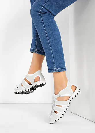 Sandales de randonnée à semelle crantée • blanc • Boutique bonprix