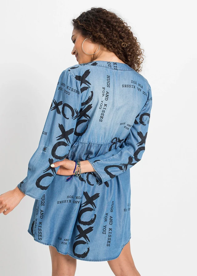 Robe en jean oversize avec inscription en TENCEL™ Lyocell, Couleur: bleu denim imprimé