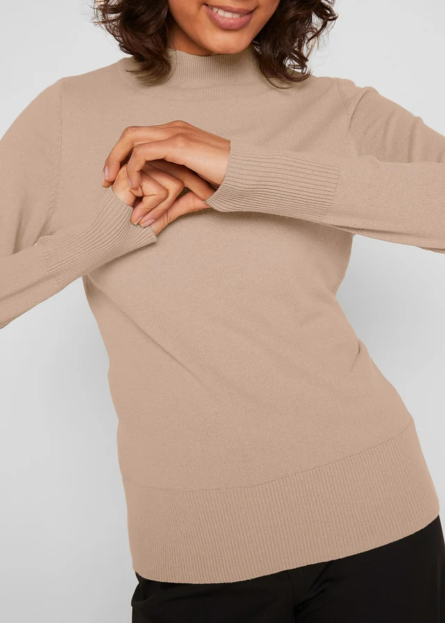 Fijngebreide trui • beige • product-page.page-title-suffix