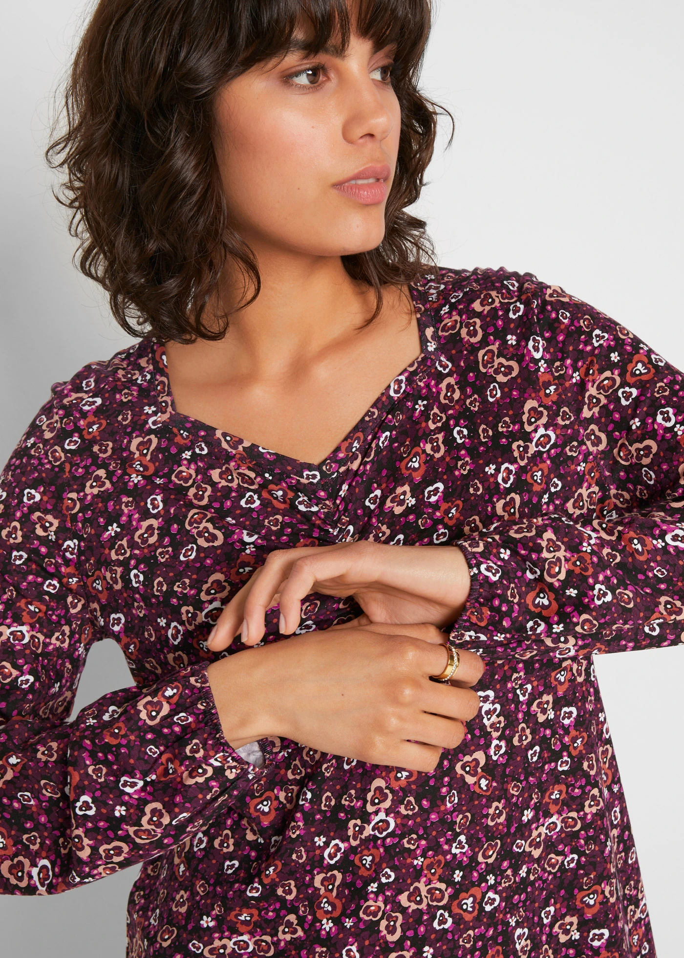 Tunique en jersey coton et viscose • noir-sureau-bleu foncé-rouille-blanc cassé-beige poudré-raisin-violet orchidée • Boutique bonprix