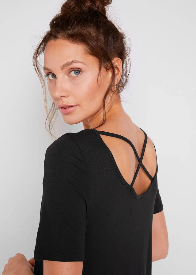 Puntig toelopend longshirt, korte mouw • zwart • product-page.page-title-suffix