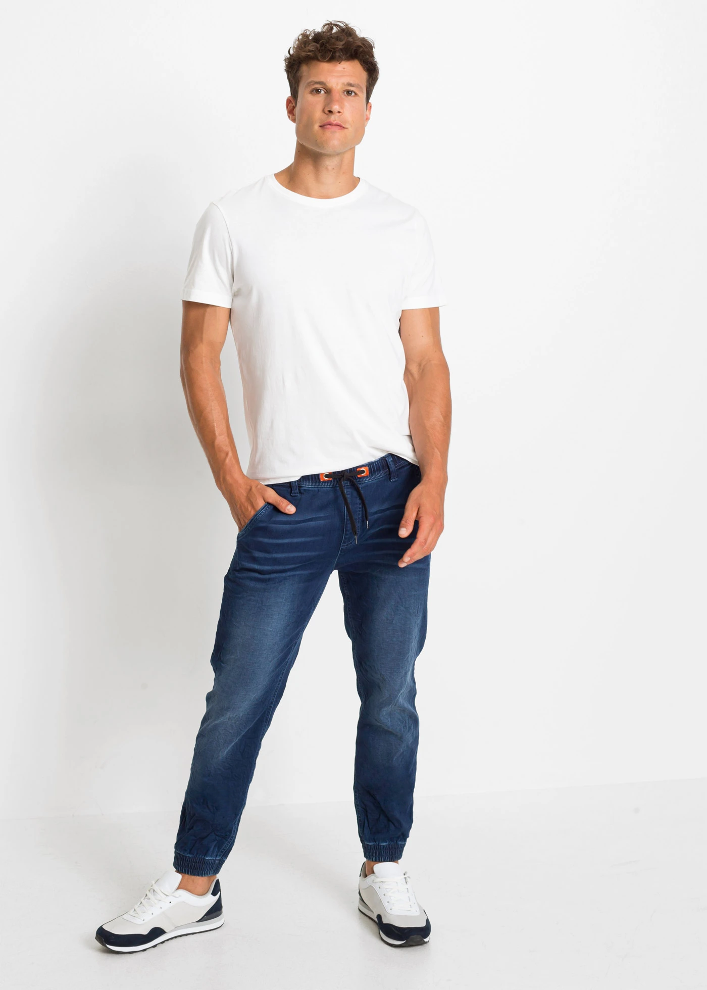 Regular fit jogging jeans met elastische tailleband, straight • blauw denim • bonprix online shop
