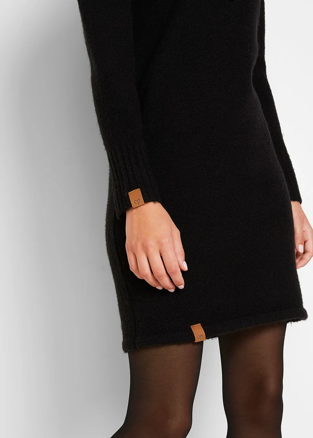 Robe en maille à capuche • noir • product-page.page-title-suffix