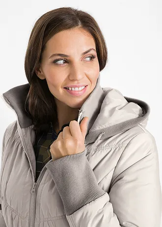 Prošívaná bunda s kapucí s širokým pohodlným dolním lemem, barva: černá