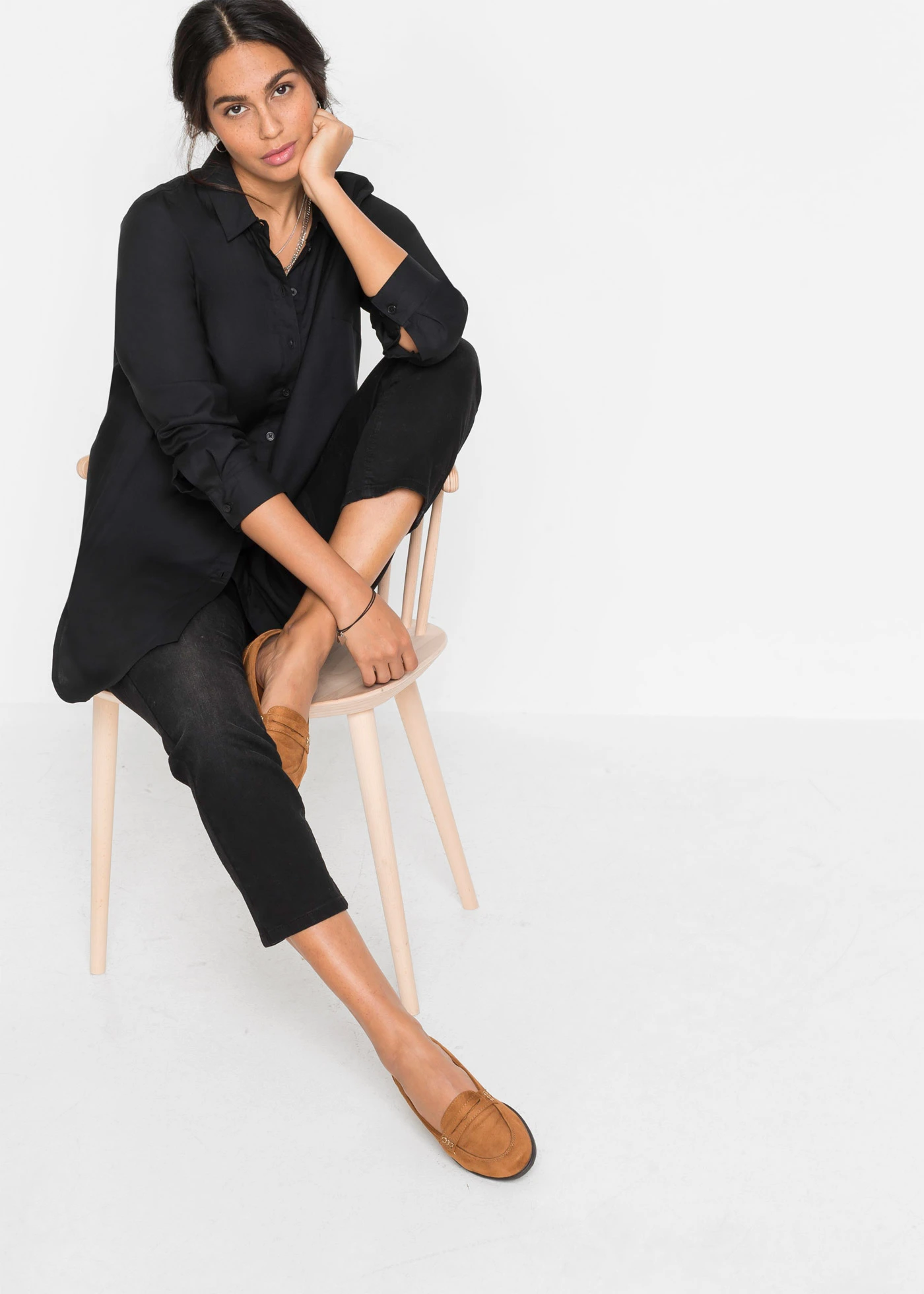 Košilová halenka z jemné viskózy • černá • bonprix obchod