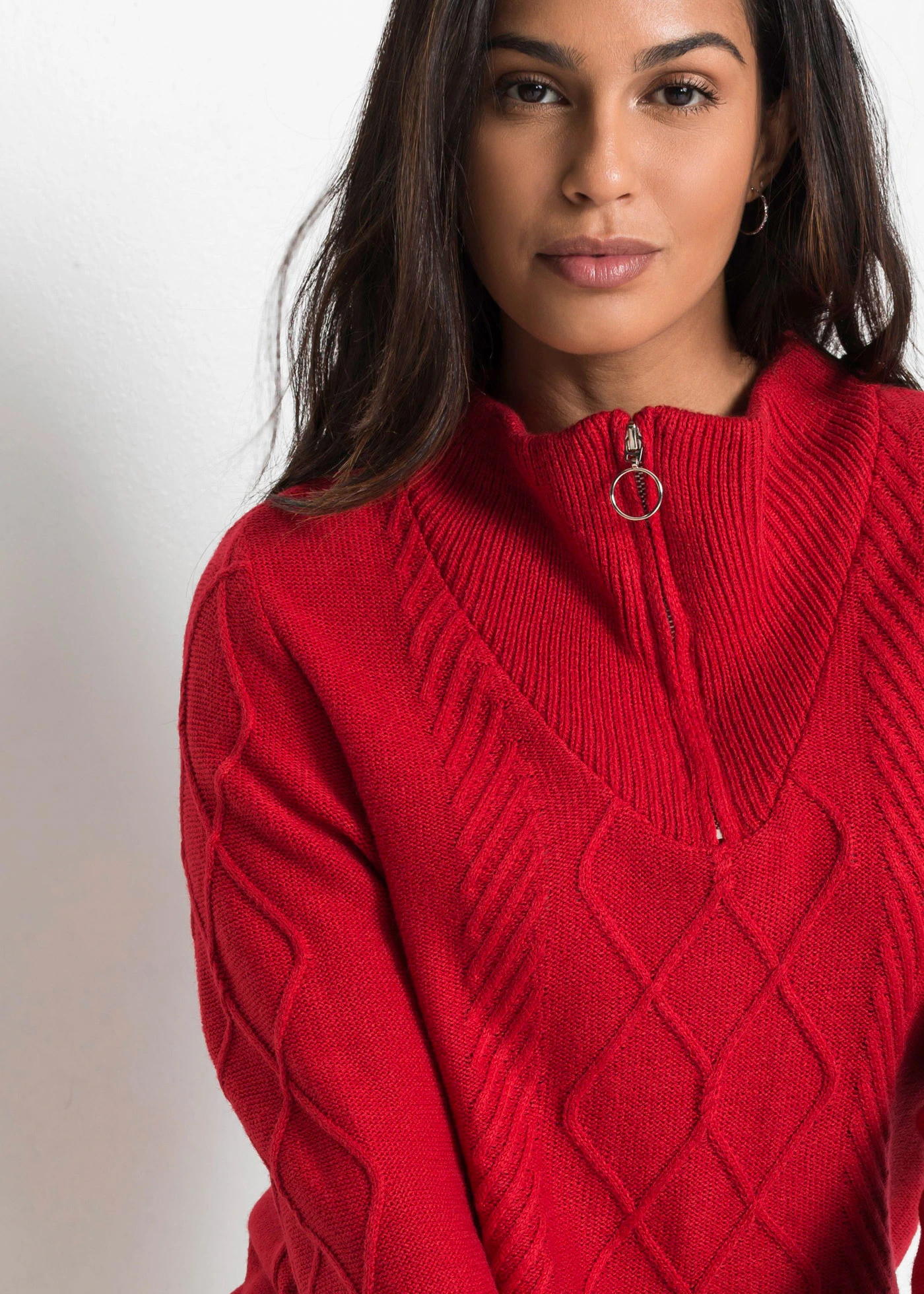 Svetr s límečkem na zip a copánkovým vzorem • sytě červená • bonprix obchod