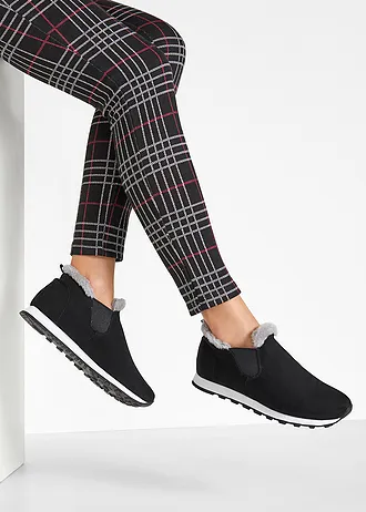 Sneakersy wsuwane z ociepleniem • czarny • sklep bonprix