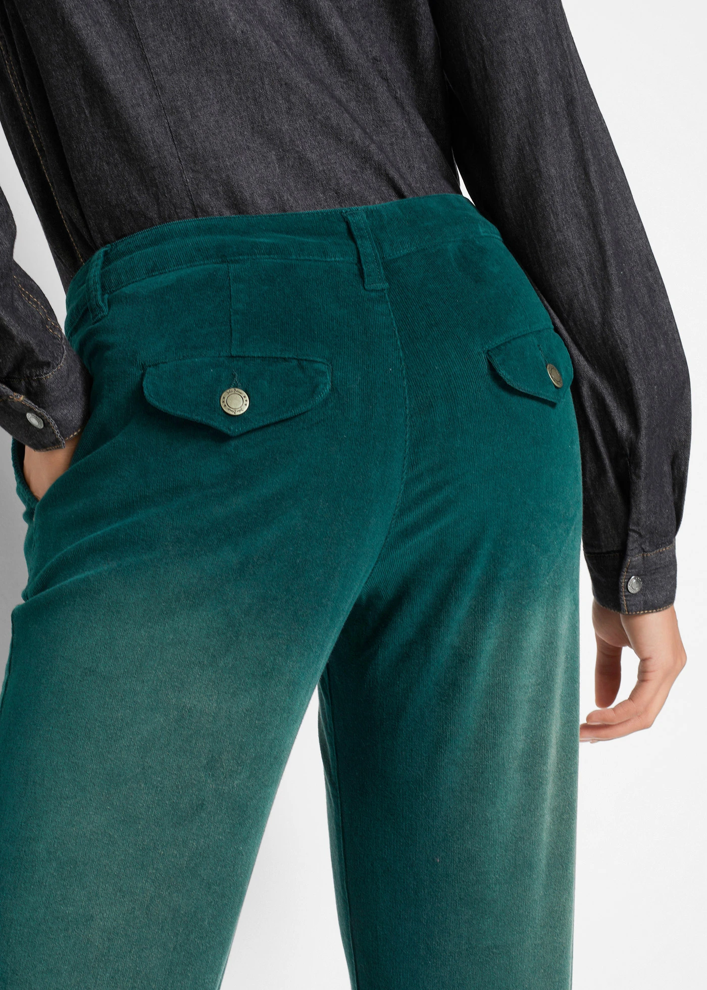 Pantalon en velours côtelé extensible, large • vert profond used • Boutique bonprix