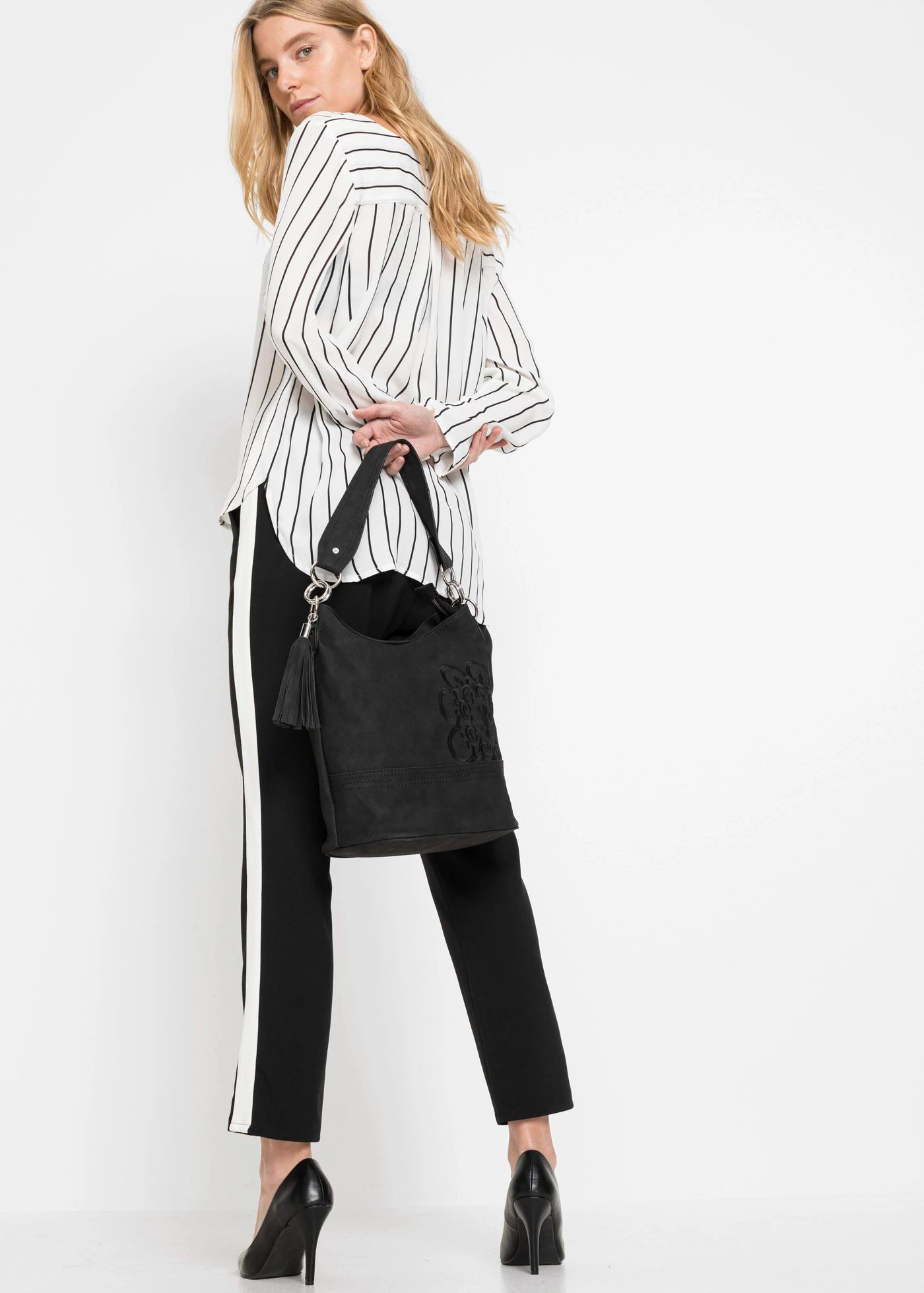 Poșetă cu broderie • negru • magazin bonprix