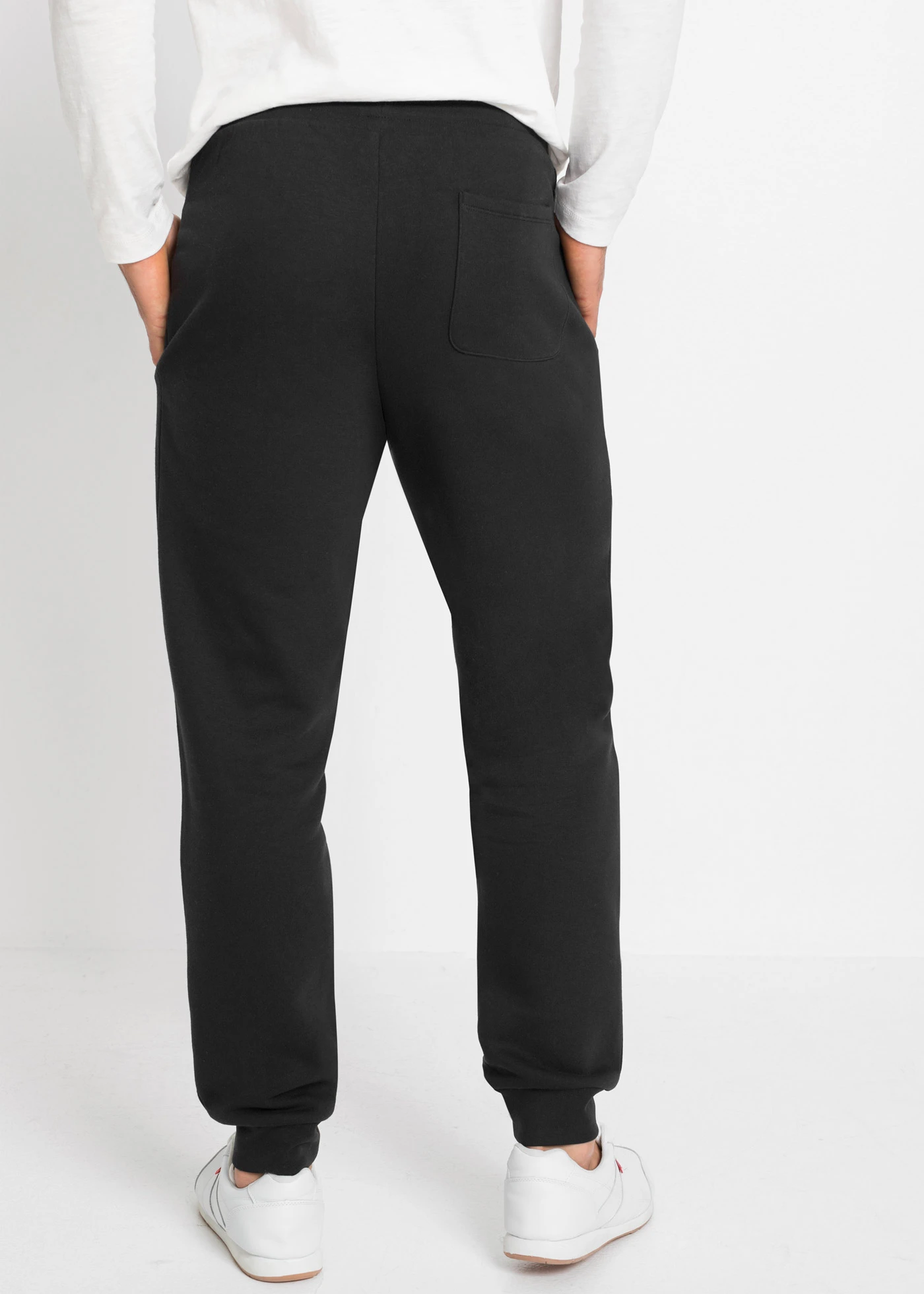 Joggingbroek met sportieve details • zwart • bonprix online shop