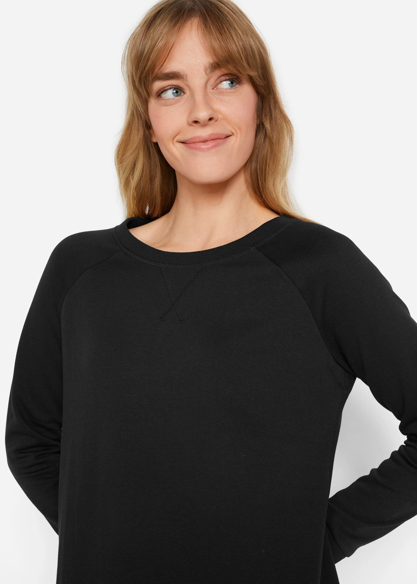 Mikinové šaty • černá • bonprix obchod