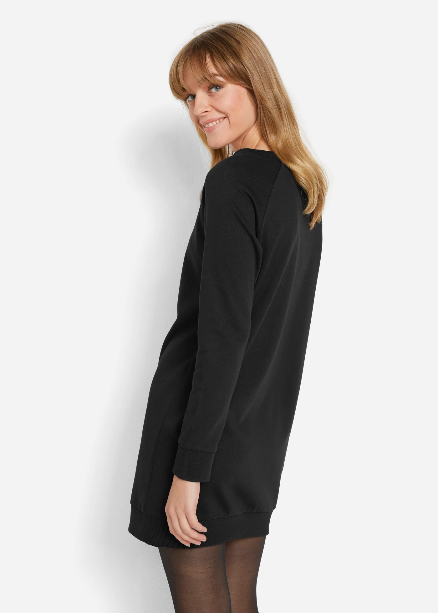 Robe sweat • noir • Boutique bonprix