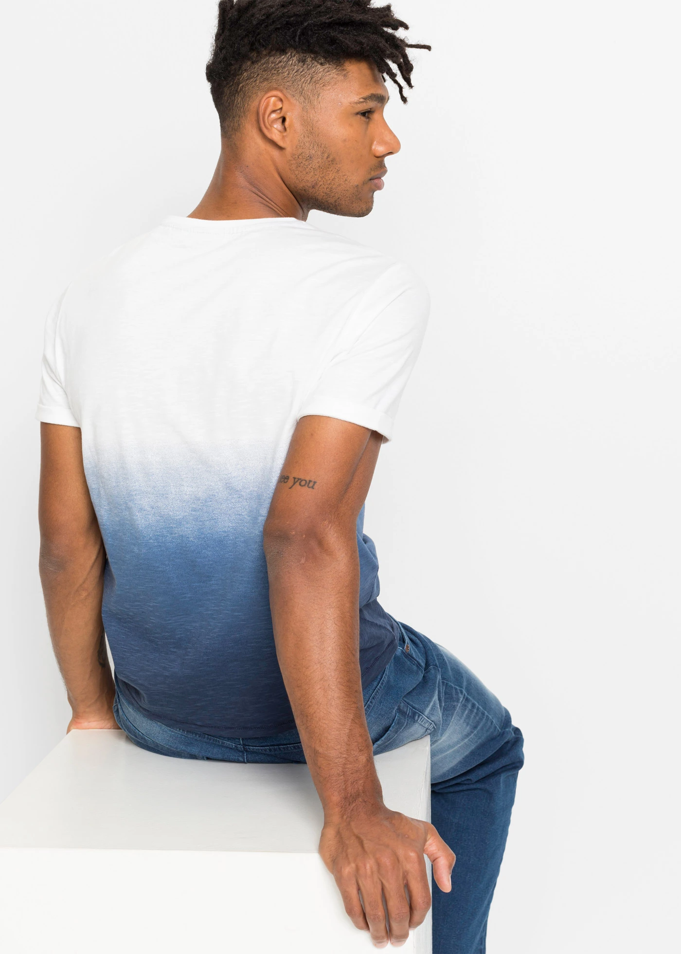 T-shirt 100% coton, slim • blanc-bleu foncé • Boutique bonprix