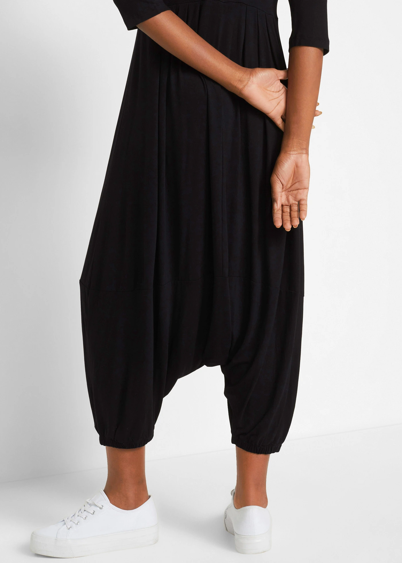 Combinaison fluide en jersey viscose extensible • noir • Boutique bonprix