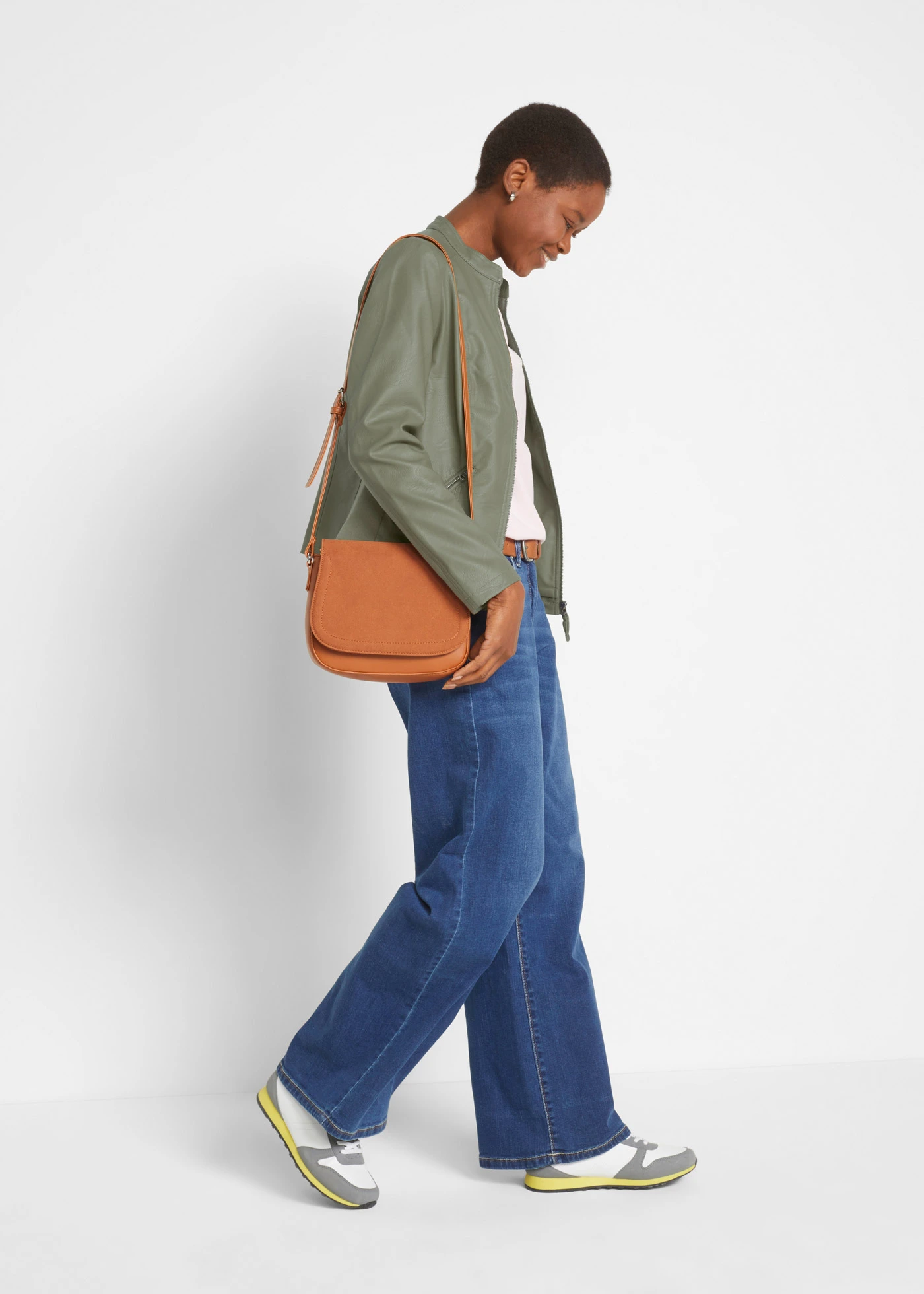 Imitatieleren jas van pure viscose • olijfgroen • bonprix online shop