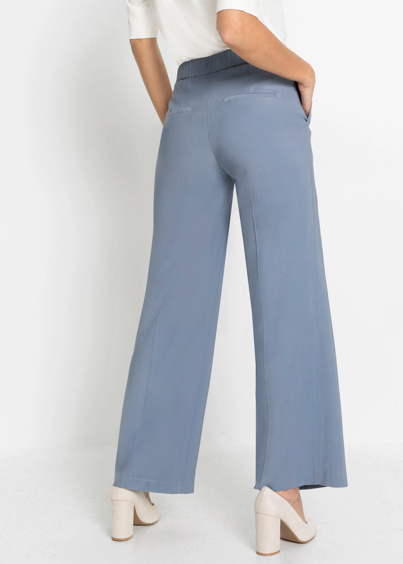 Pantalon large et léger à pinces • bleu clair • Boutique bonprix