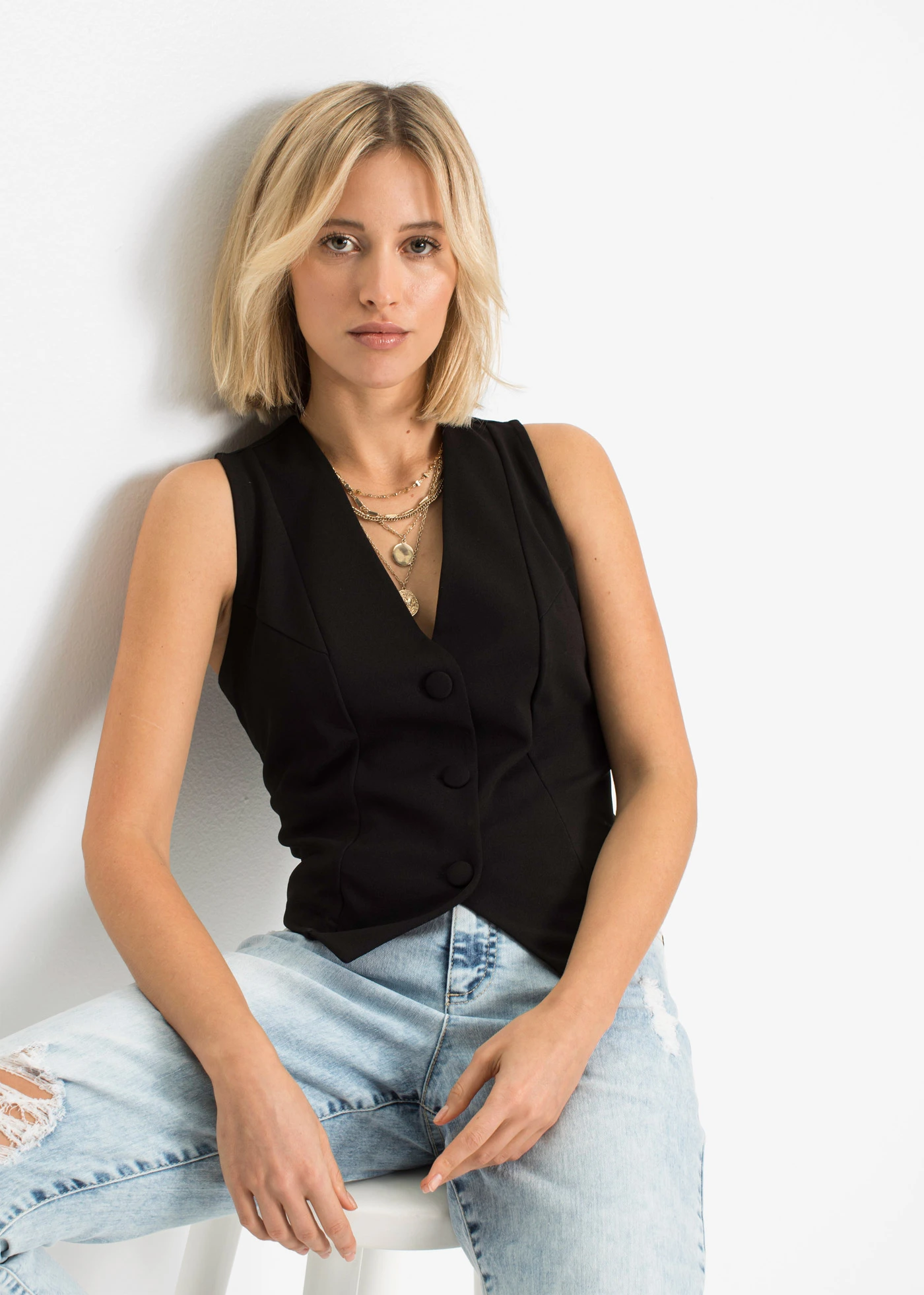 Kostýmková vesta z pevného interlockového materiálu • černá • bonprix obchod