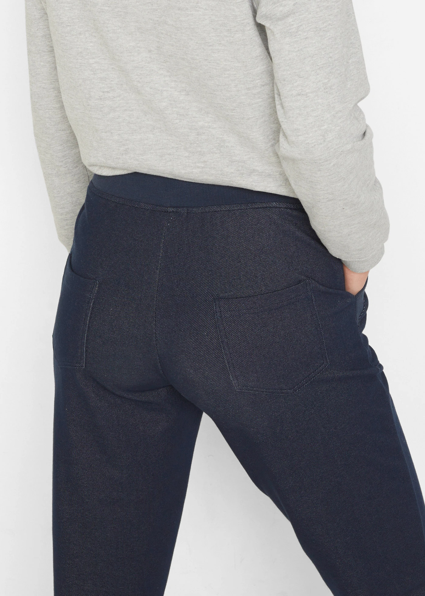 7/8 sportovní kalhoty v džínovém vzhledu • tmavě modrá • bonprix obchod