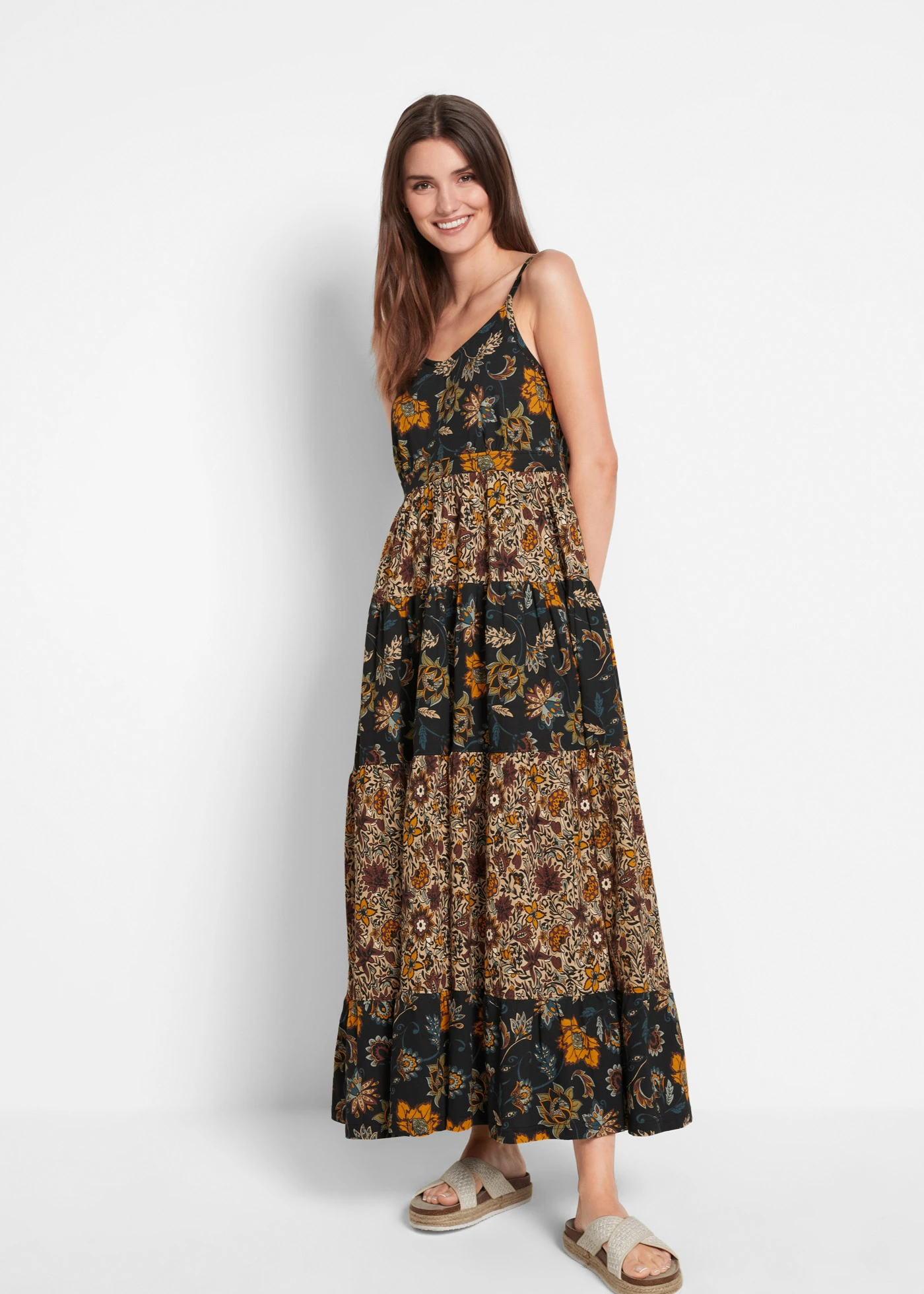 Maxi jurk met volants • zwart gebloemd • bonprix online shop