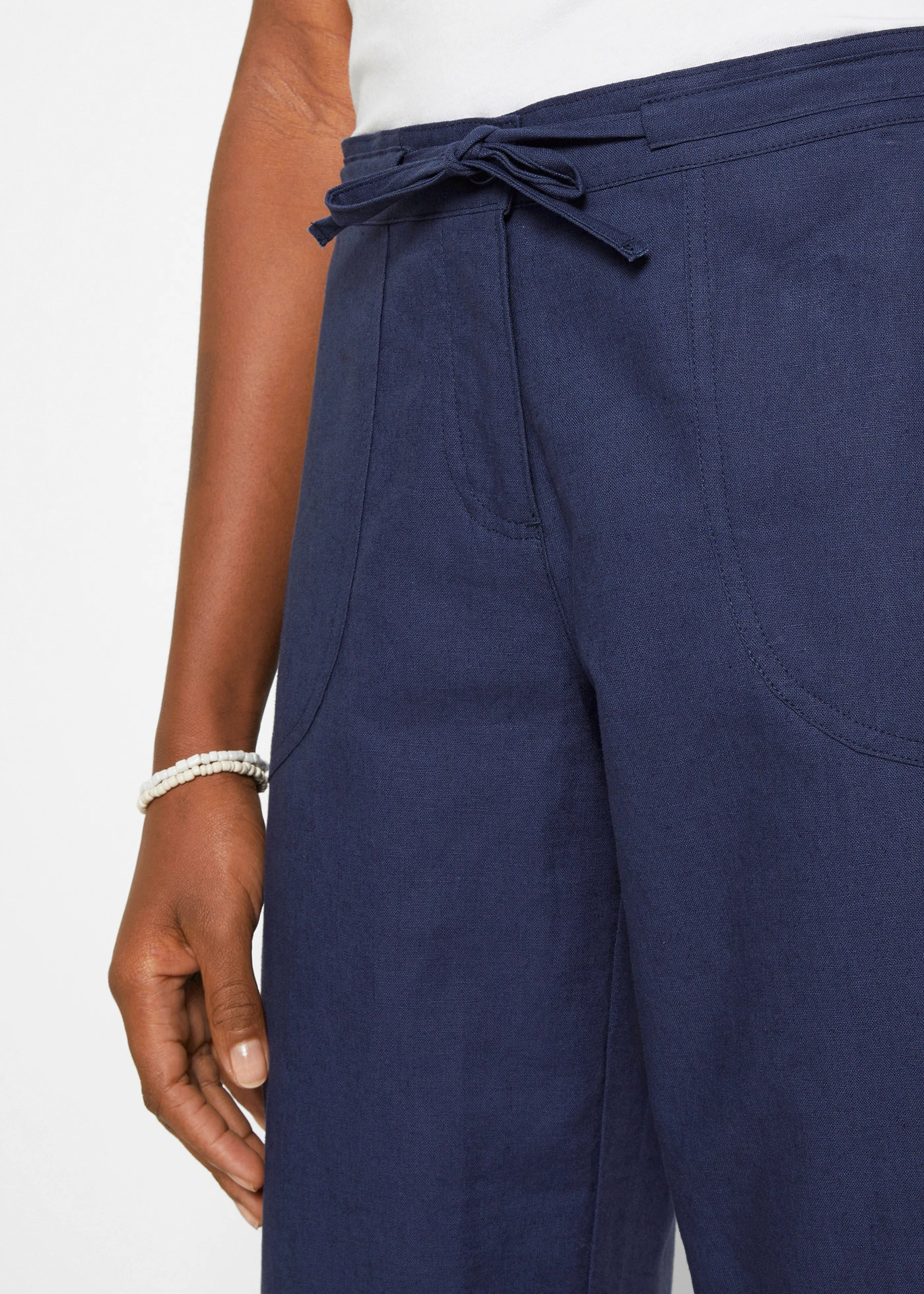 Pantalon 3/4 en lin majoritaire • bleu profond • Boutique bonprix