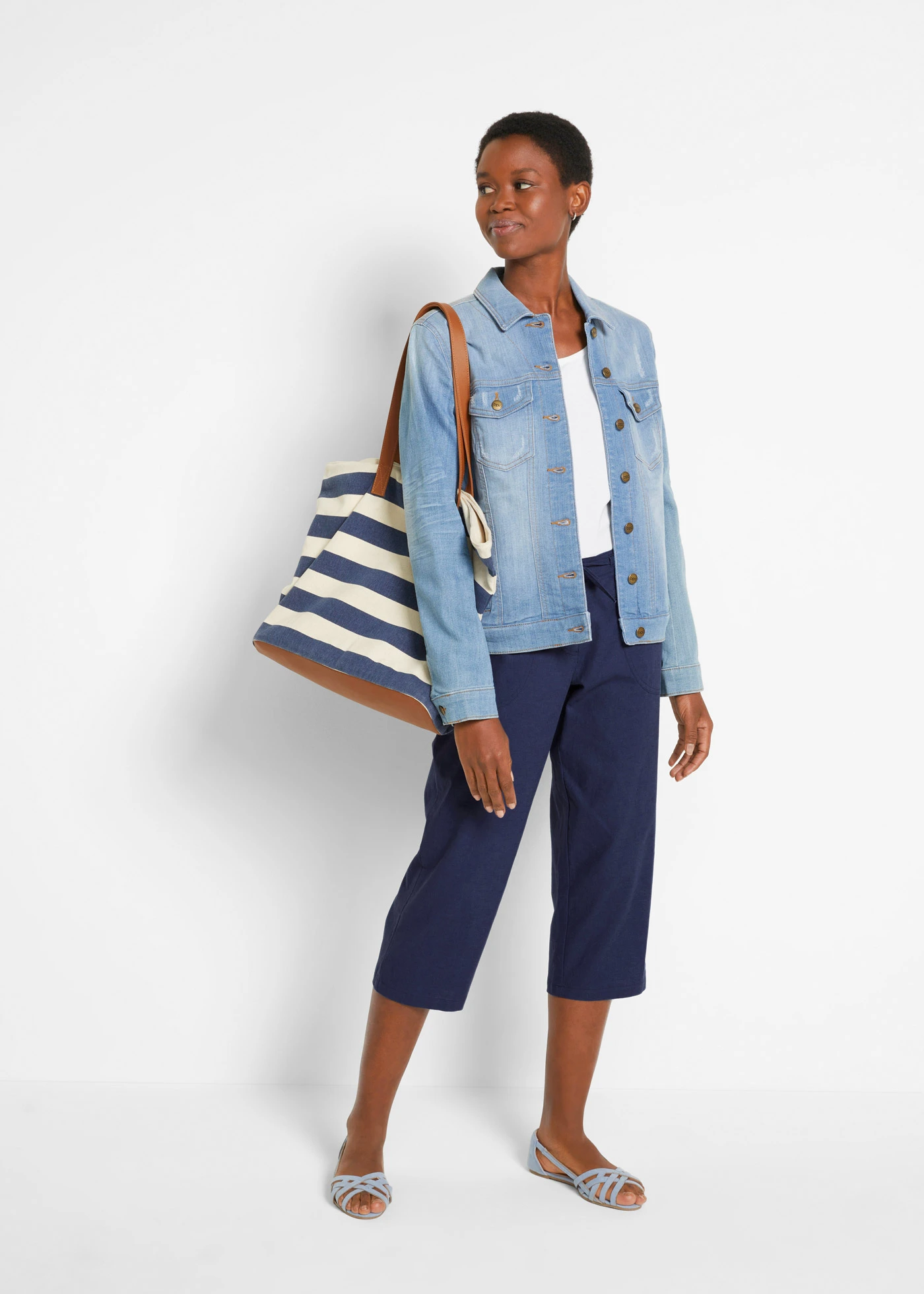 Pantalon 3/4 en lin majoritaire • bleu profond • Boutique bonprix