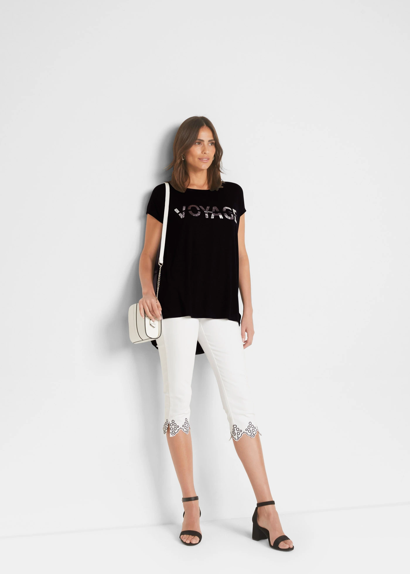 Dlouhé tričko z viskózové směsi • černá /stříbrná • bonprix obchod