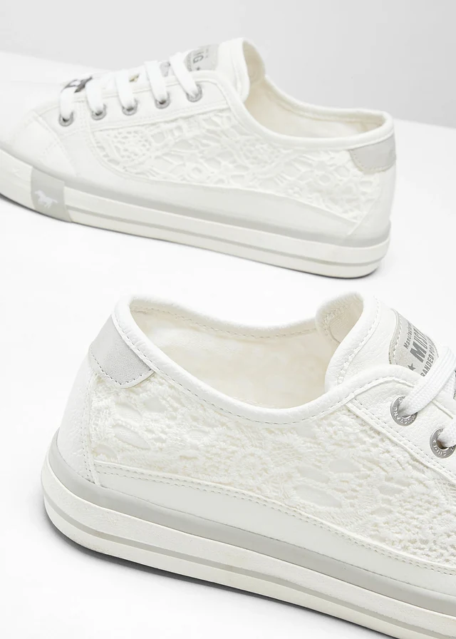 Sneakers met kant van Mustang • wit • product-page.page-title-suffix